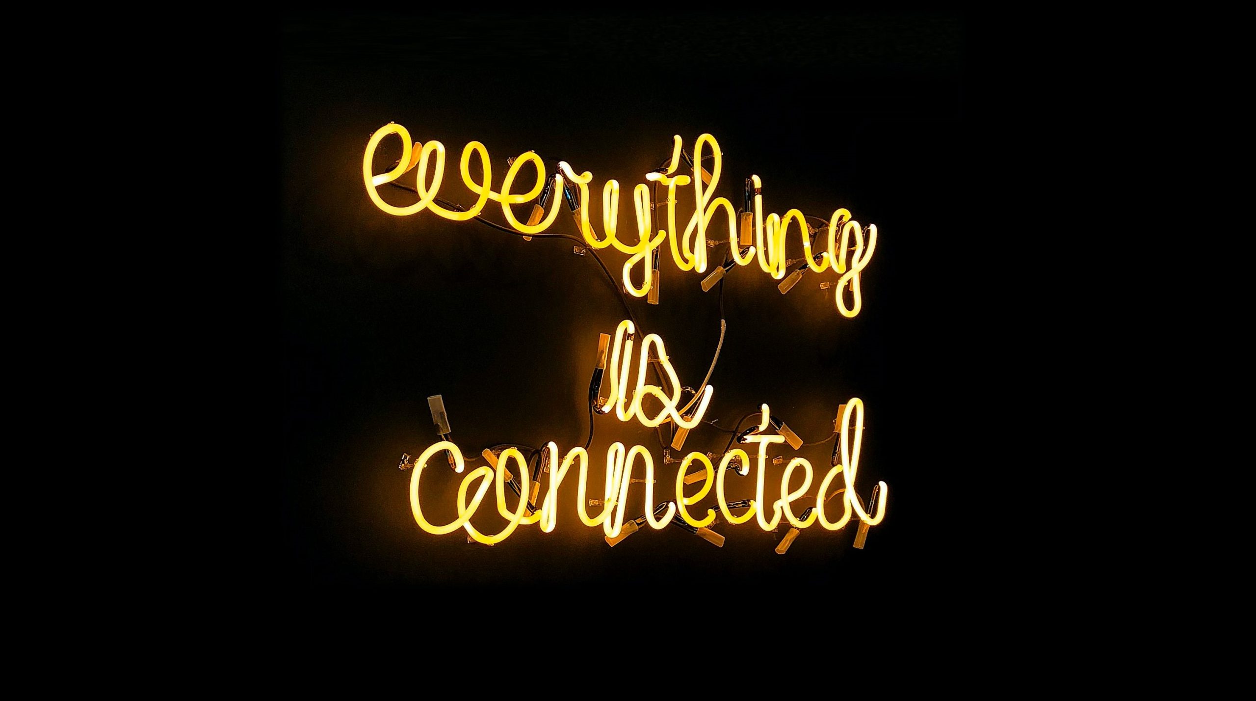 Everything is connected message (co-managed IT)